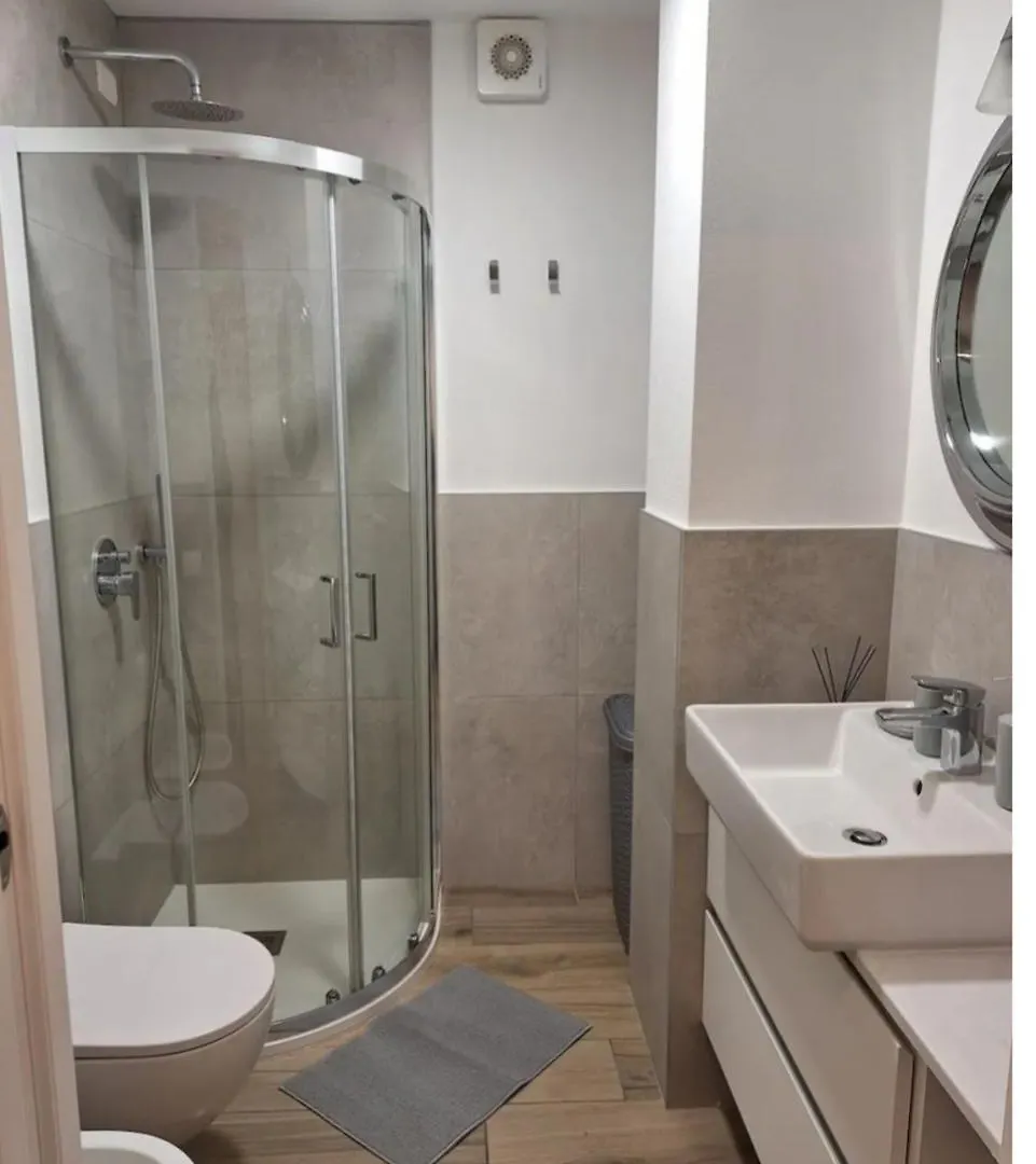 Palmanova Bilocale In Affitto Breve Apartment Milan